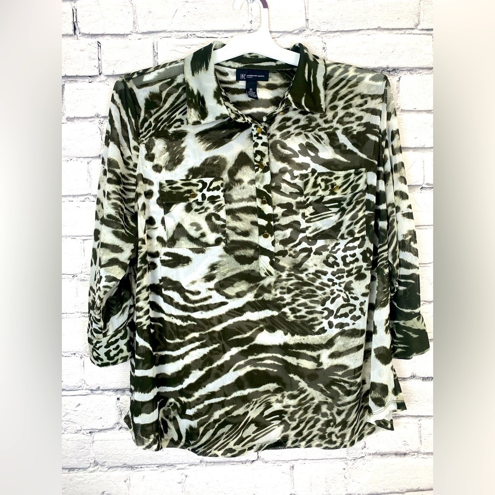 INC Green & Cream Animal Print Blouse size 3X